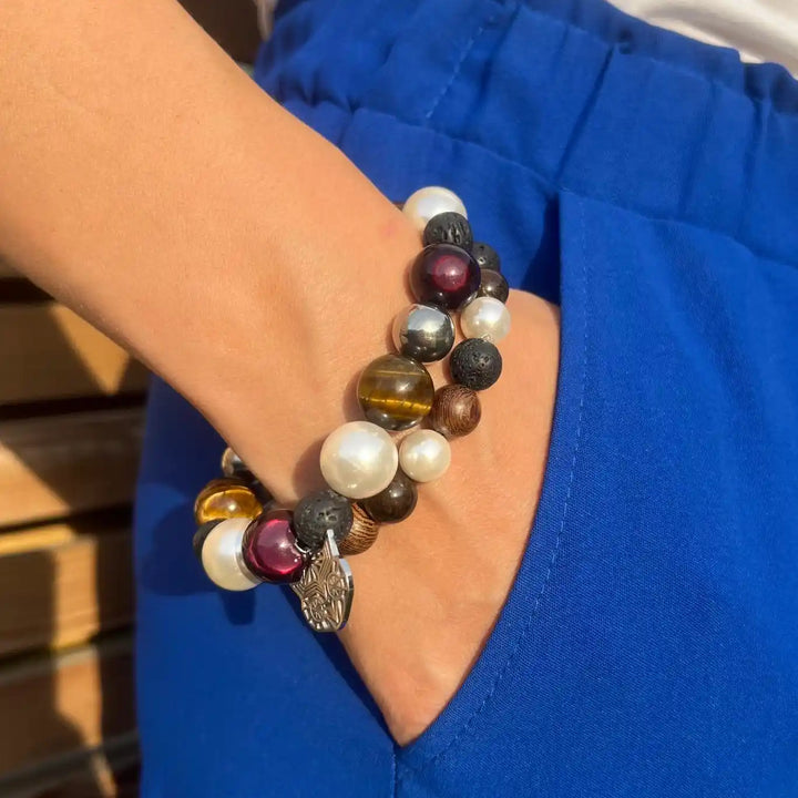 Handgemaakt in Nederland, kralenarmband, unisex, tiger eye, pearls, volcanic bead, lava kralen, diverse maten- Lemon Luxury